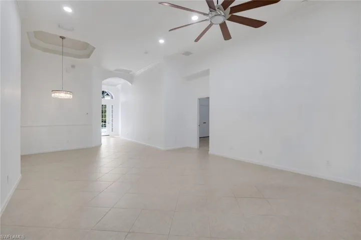 15501 Cadiz Ln, Naples, Florida 34110