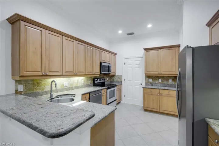 15501 Cadiz Ln, Naples, Florida 34110