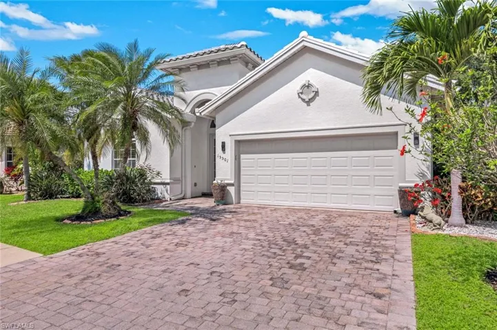 15501 Cadiz Ln, Naples, Florida 34110
