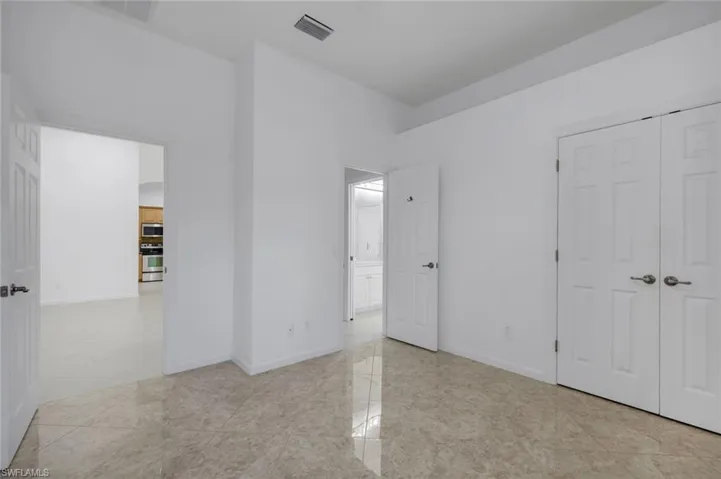 15501 Cadiz Ln, Naples, Florida 34110