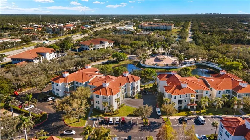 Aerial view of apartment complex / building
