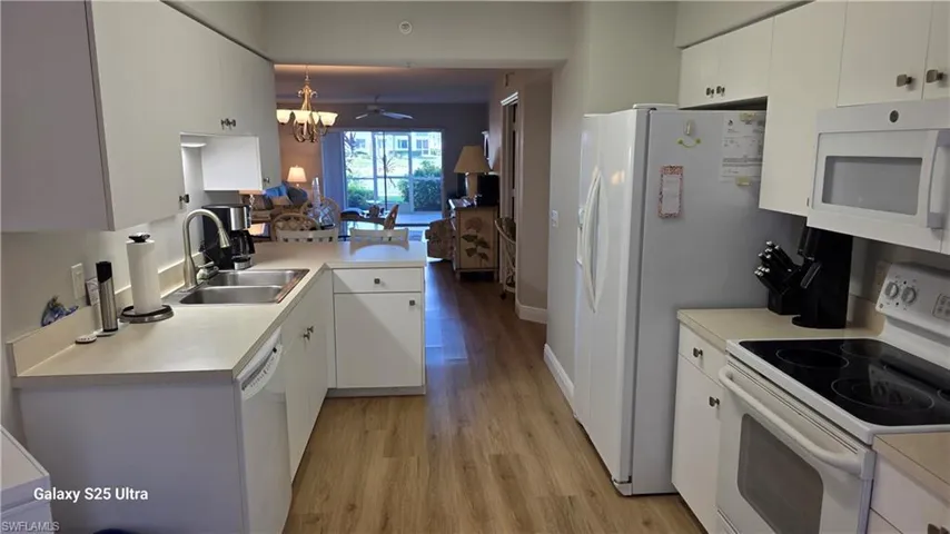 Kitchen with Nice Appliances!