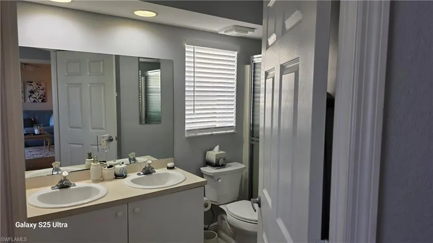 Dual Vanity in Master Bath!