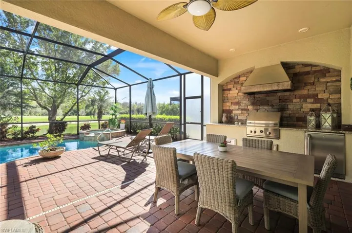 Onto the fabulous outdoor living space with outdoor kitchen.