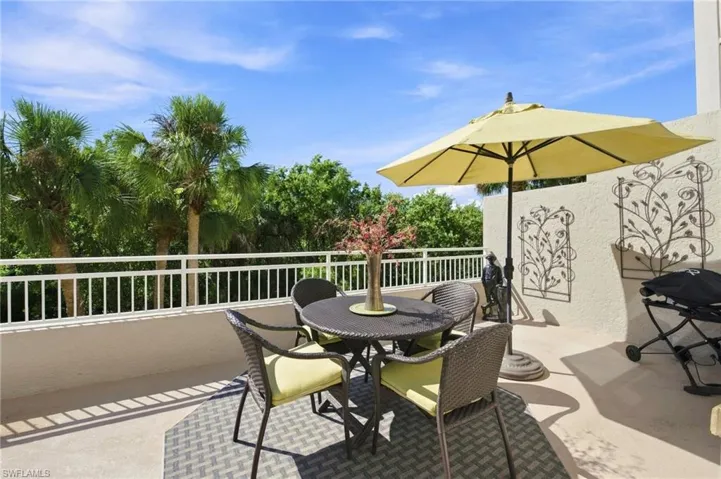 24330 Sandpiper Isle Way 101, Bonita Springs, Florida 34134