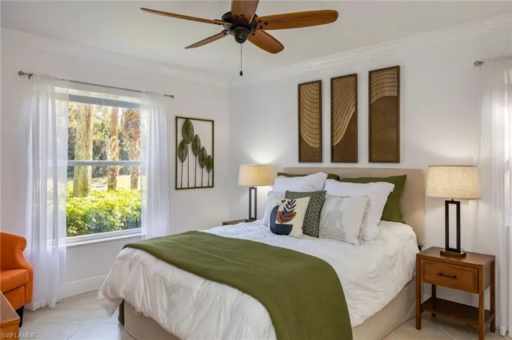 177  Robin Hood  CIR, Naples, FL 34104