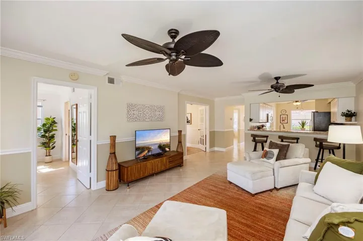 177  Robin Hood  CIR, Naples, FL 34104