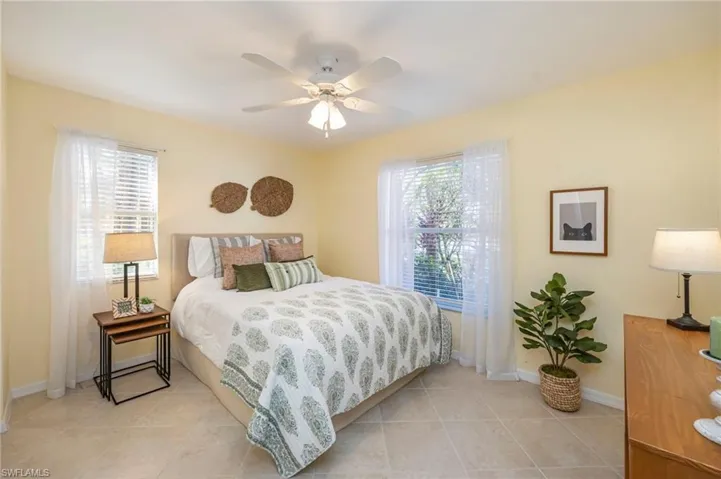 177  Robin Hood  CIR, Naples, FL 34104