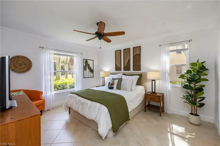 177  Robin Hood  CIR, Naples, FL 34104