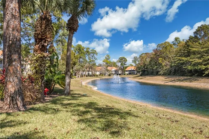 177  Robin Hood  CIR, Naples, FL 34104