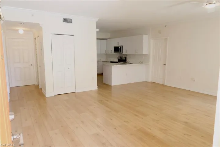 6341 Aragon Way 107, Fort Myers, Florida 33966