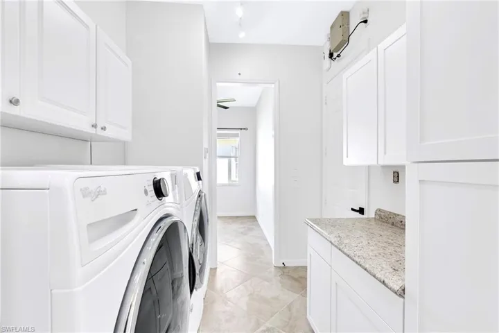 9406  Sun River  WAY, Estero, FL 33928