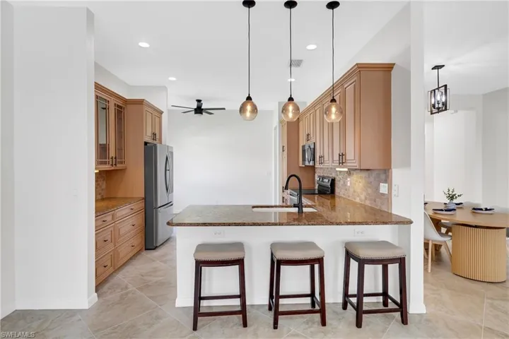 9406  Sun River  WAY, Estero, FL 33928