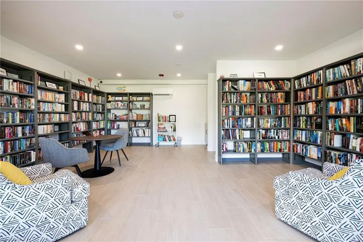 Sitting room and library