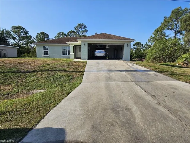 3005 40th St W, Lehigh Acres, Florida 33971