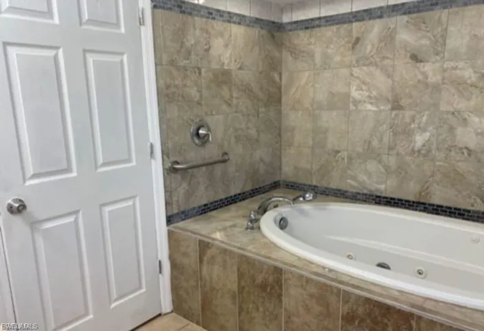 3005 40th St W, Lehigh Acres, Florida 33971