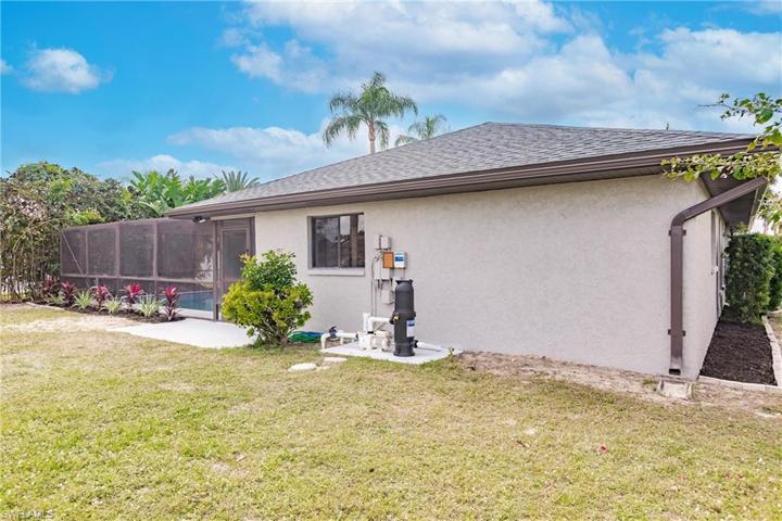 24801 Paradise RD, BONITA SPRINGS FL 34135