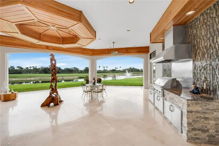 Outdoor Kitchen