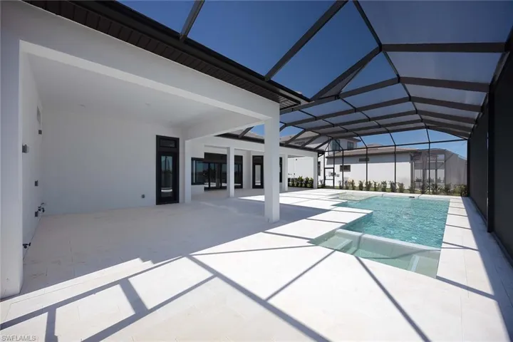 15386  Turin  DR, Naples, FL 34114