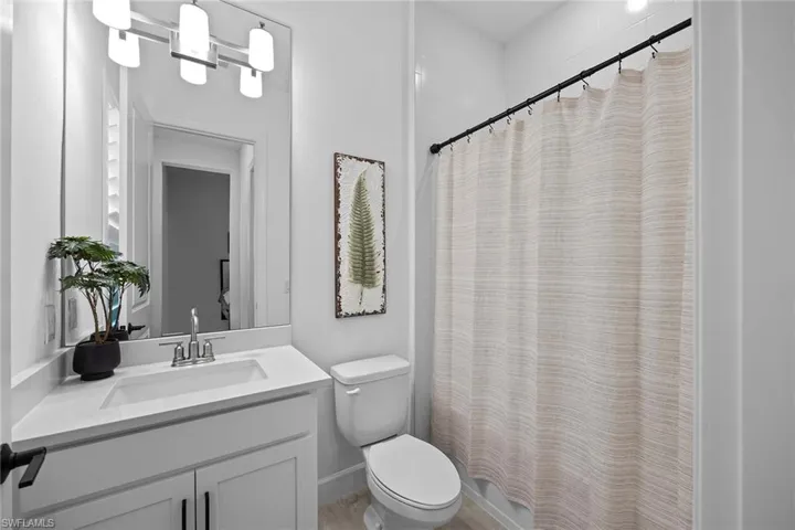 15386  Turin  DR, Naples, FL 34114