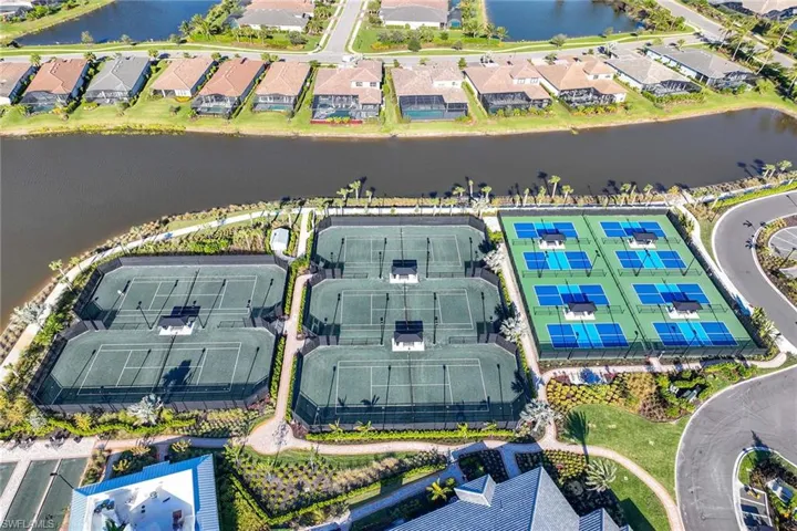 15386  Turin  DR, Naples, FL 34114