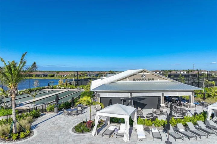 15386  Turin  DR, Naples, FL 34114