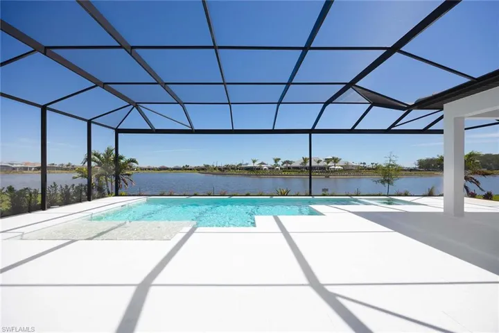 15386  Turin  DR, Naples, FL 34114