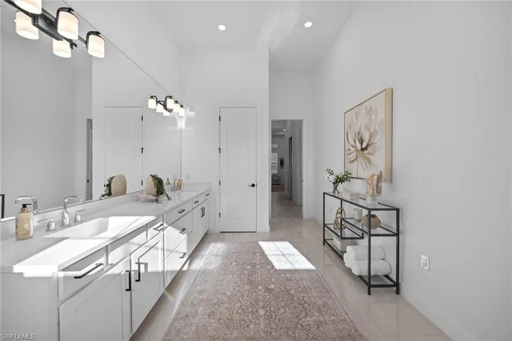 15386  Turin  DR, Naples, FL 34114