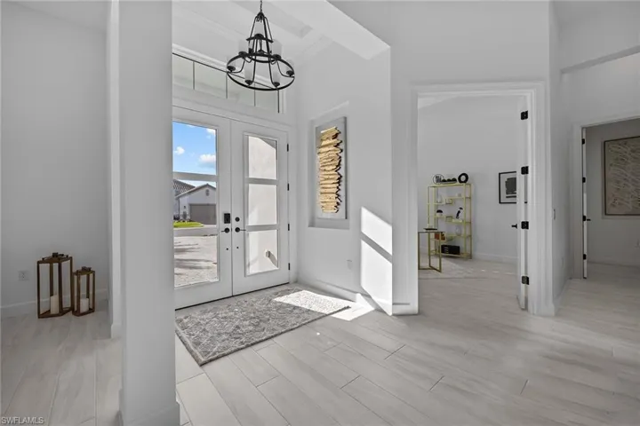 15386  Turin  DR, Naples, FL 34114