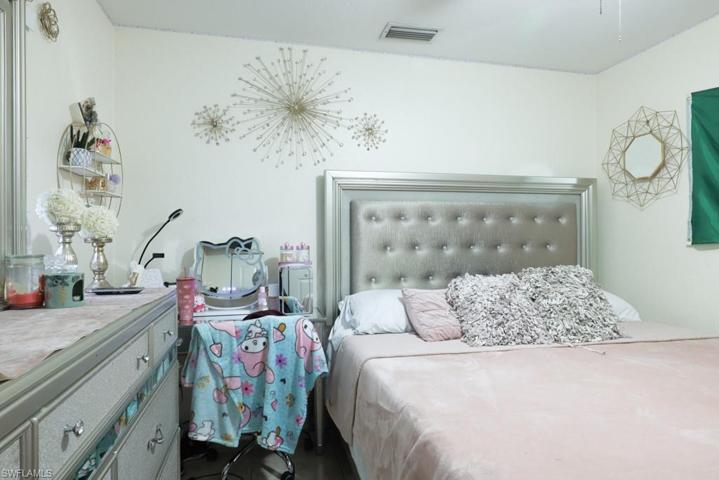 North bedroom 2