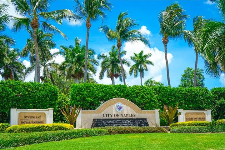 1686 Blue Point Ave B9, Naples, Florida 34102