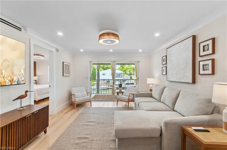 1686 Blue Point Ave B9, Naples, Florida 34102