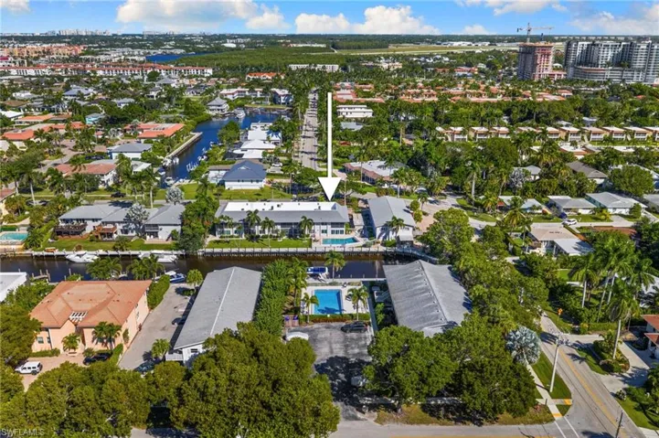 1686 Blue Point Ave B9, Naples, Florida 34102