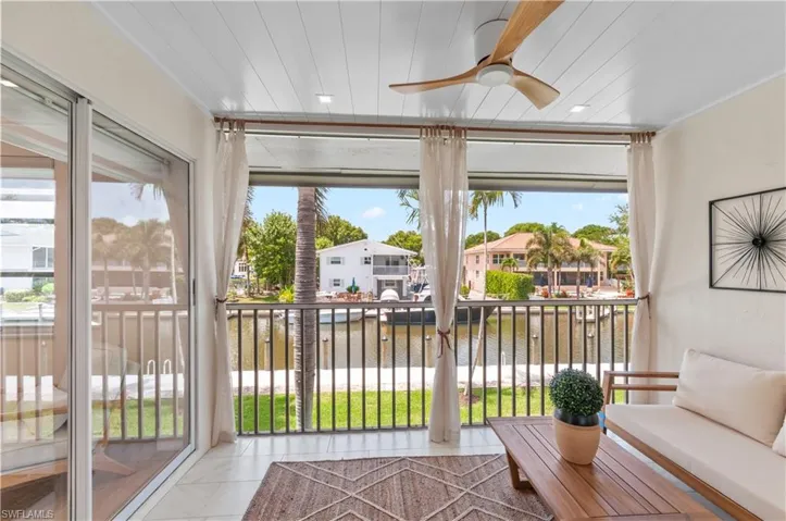 1686 Blue Point Ave B9, Naples, Florida 34102