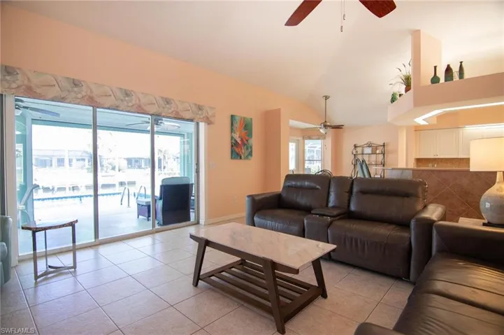 4418 Sw 12th Pl, Cape Coral, Florida 33914
