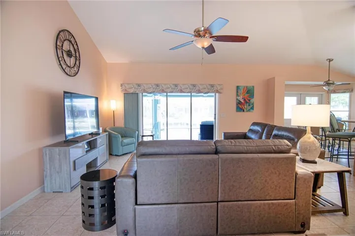 4418 Sw 12th Pl, Cape Coral, Florida 33914