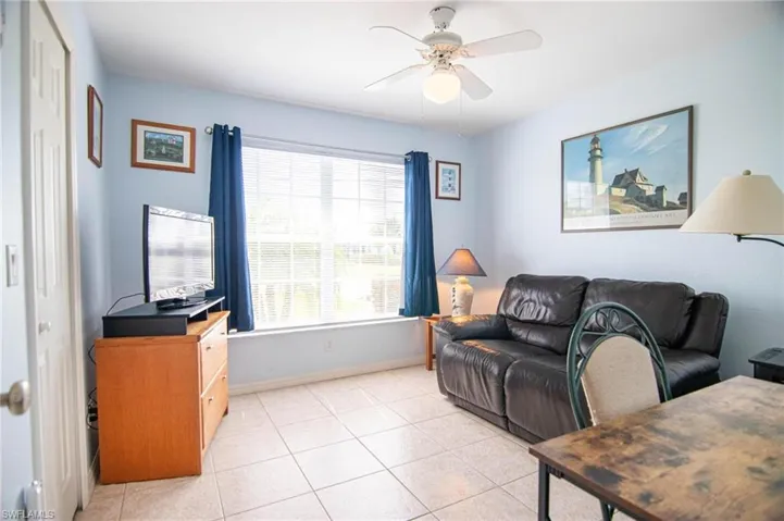 4418 Sw 12th Pl, Cape Coral, Florida 33914