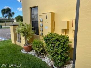 Exterior walkway of unit