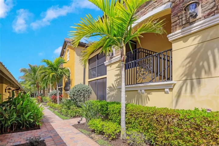 9533  Avellino  WAY, Naples, FL 34113