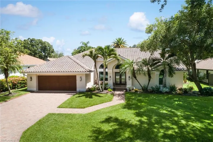 196 Monterey Dr, Naples, Florida 34119