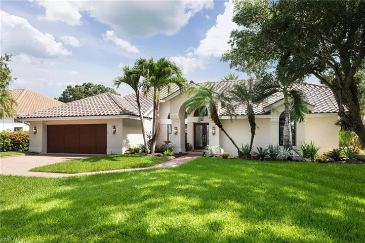 196 Monterey Dr, Naples, Florida 34119