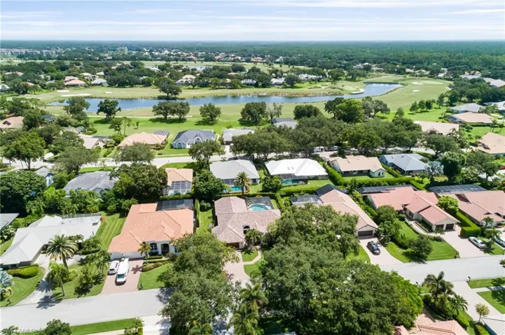 196 Monterey Dr, Naples, Florida 34119