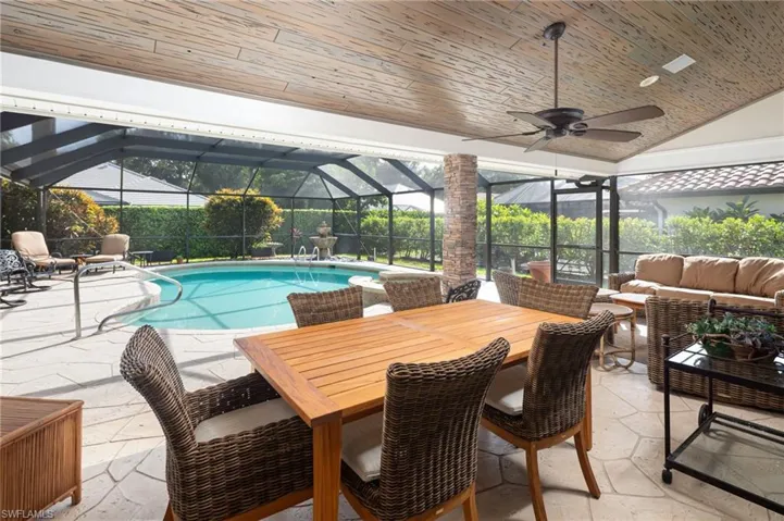 196 Monterey Dr, Naples, Florida 34119