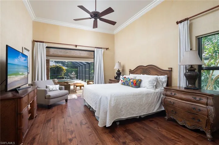 196 Monterey Dr, Naples, Florida 34119