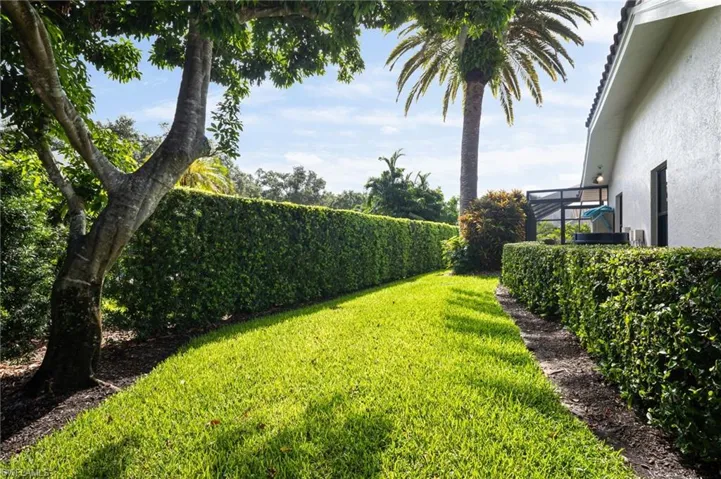 196 Monterey Dr, Naples, Florida 34119