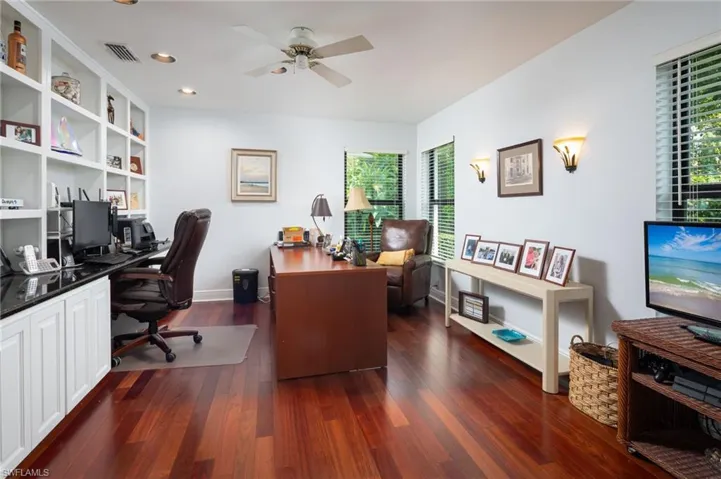 196 Monterey Dr, Naples, Florida 34119