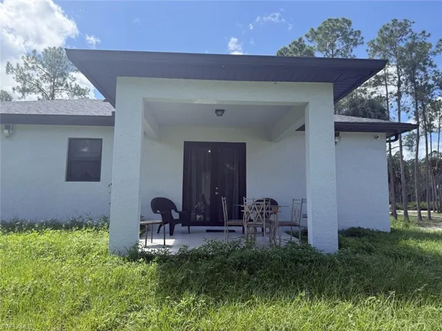 2065 18th Ave Ne, Naples, Florida 34120