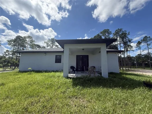 2065 18th Ave Ne, Naples, Florida 34120