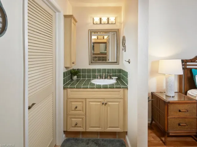 Separate sinks AND plenty of storage space!
