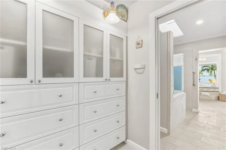2905 Se 22nd Pl, Cape Coral, Florida 33904